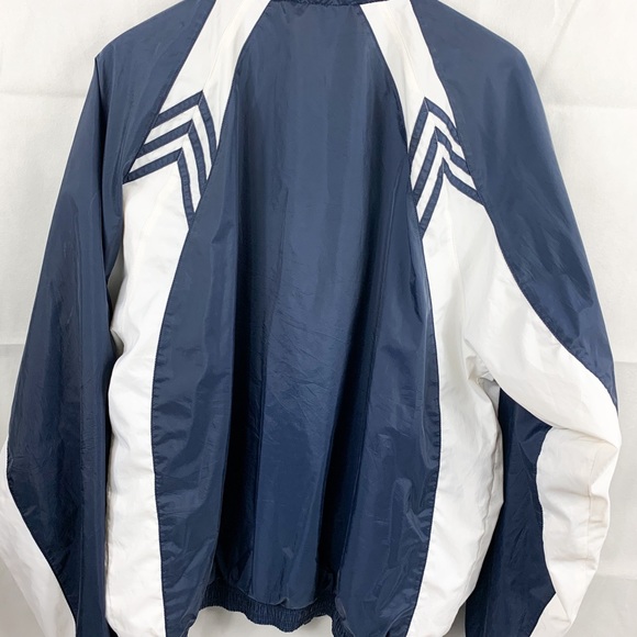 Addidas WindBreaker - Picture 2 of 4